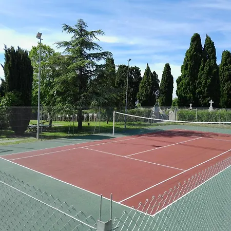 Holiday home Oustal Marcellin